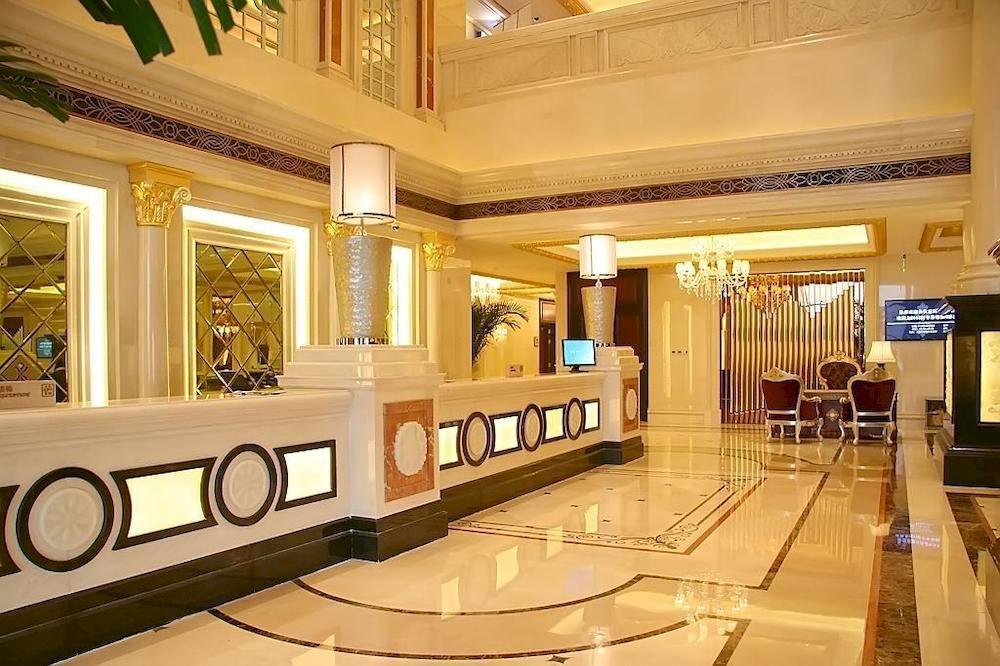 Noble International Hotel Zhengzhou Bagian luar foto